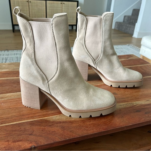 New Sam Edelman Rollins Chelsea Suede Boots - Picture 3 of 7